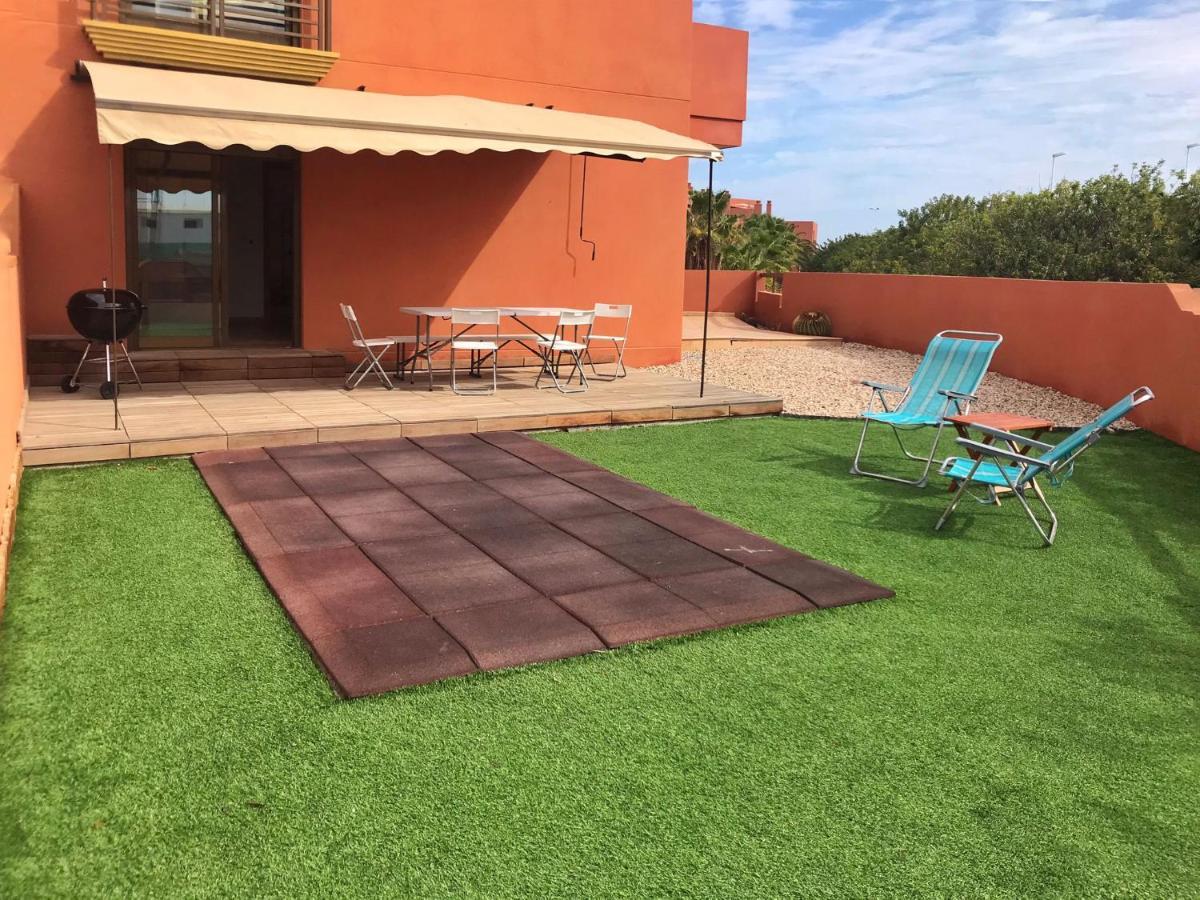 Beautiful Apartment In La Tejita With Pool Granadilla De Abona Exterior foto